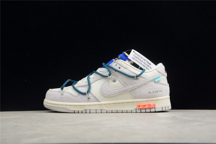 DUNK LOW 