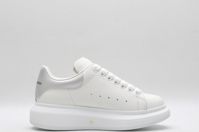 ALEXANDER MCQUEEN OVERSIZED