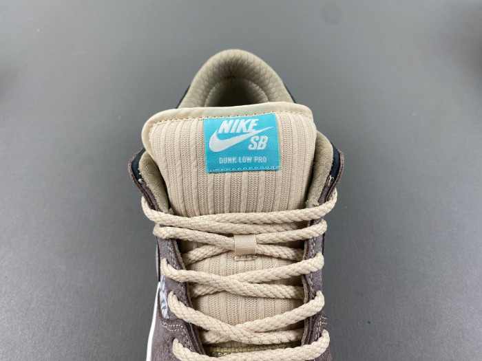 DUNK LOW SB
