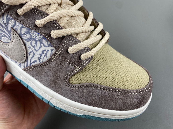 DUNK LOW SB