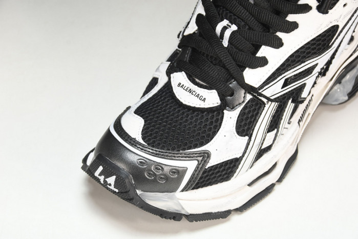 Ba*len*cia*ga -runner