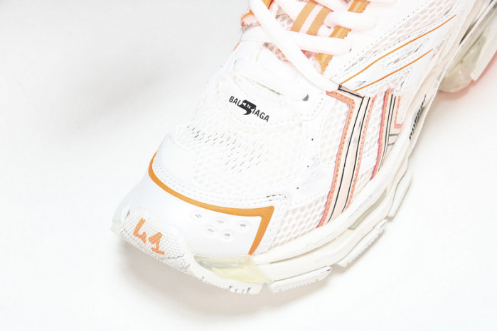 Ba*len*cia*ga -runner