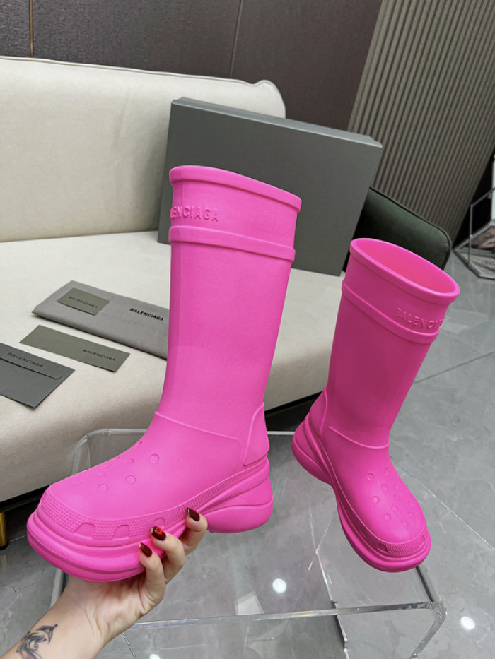 Ba*len*cia*ga cross boots