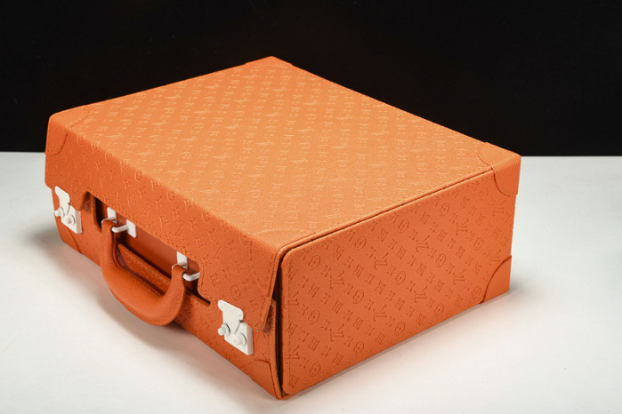 Nike Low Air Force 1 x LV 6A8PYL-001 (special box)