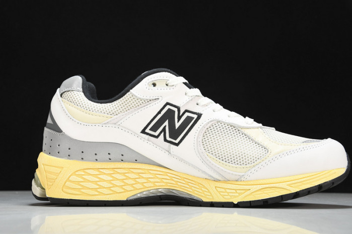 New Balance ML2002RT