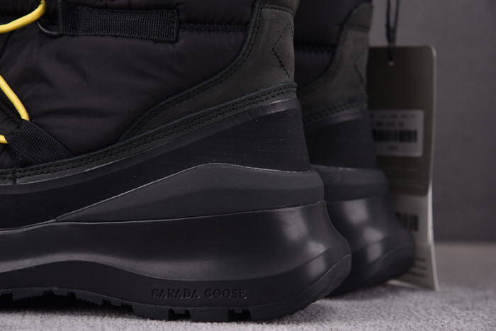 Can*a Go*e toronto boot