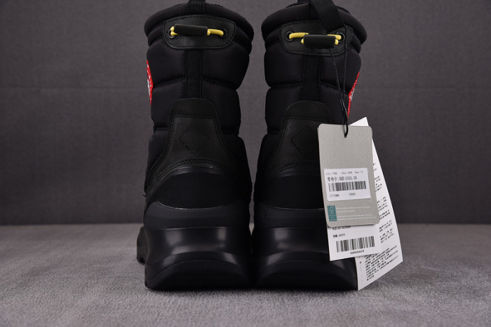 Can*a Go*e toronto boot
