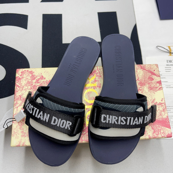 C@DR SANDAL