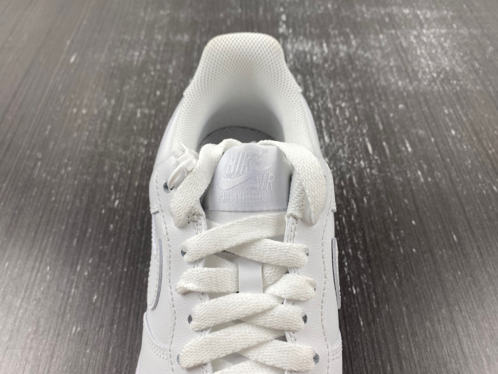 NIKE AIR FORCE 1 LOW