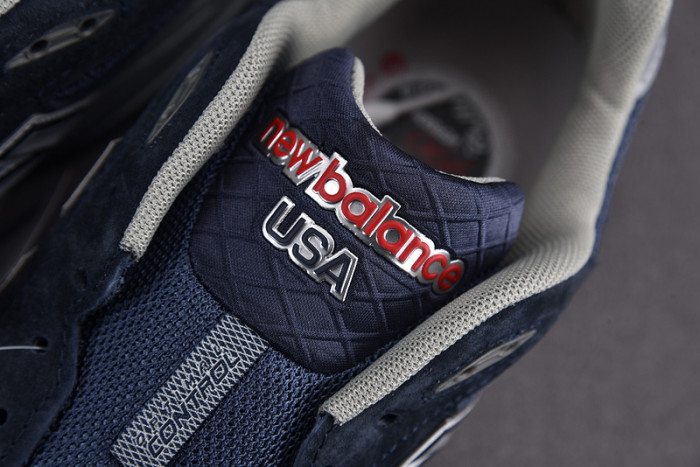 New Balance M990NB3