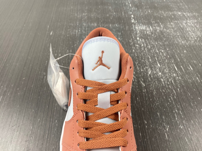 Air Jordan 1 Low Sky J Orange - DC0774-080