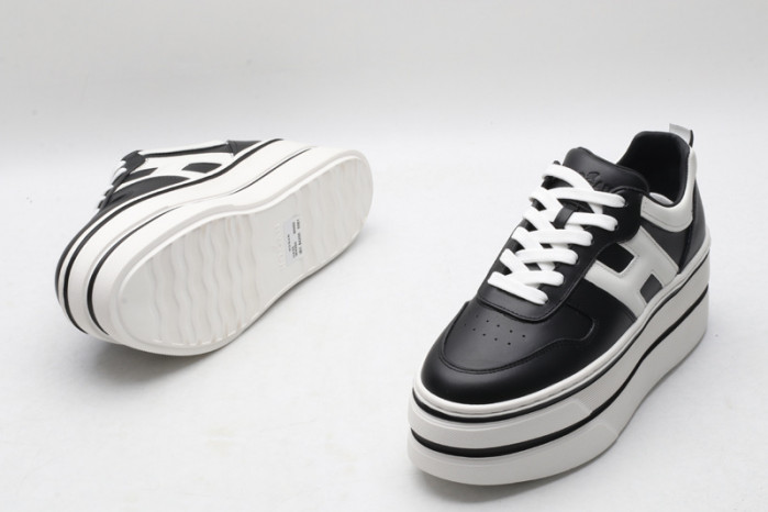 HOGAN SNEAKERS