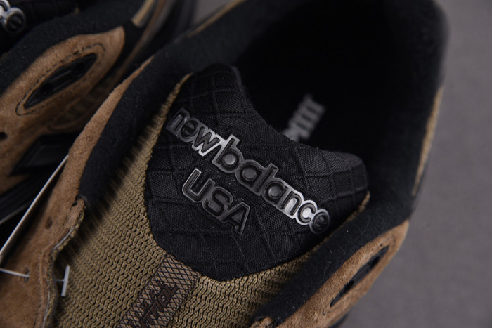 New Balance M990JJ3