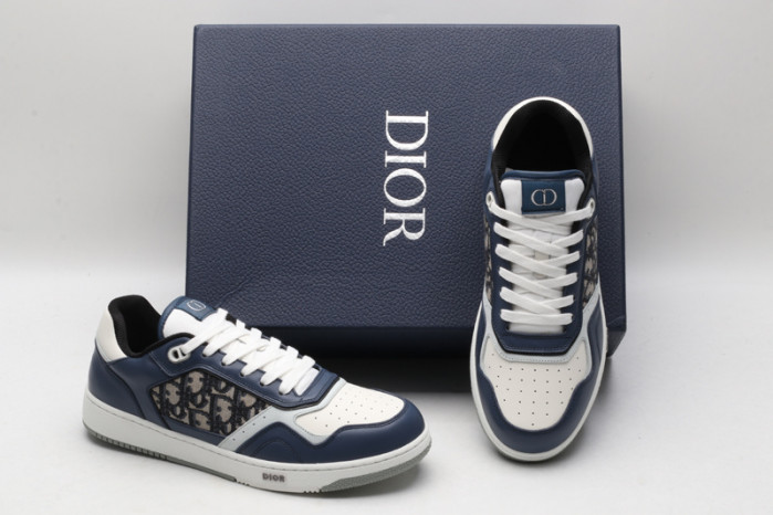 DIO* SNEAKER
