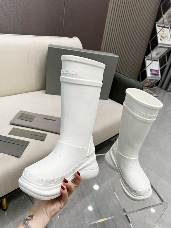 Ba*len*cia*ga cross boots
