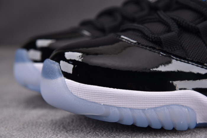 Air Jordan 11 Low 