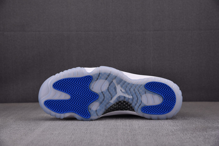Air Jordan 11 Low 