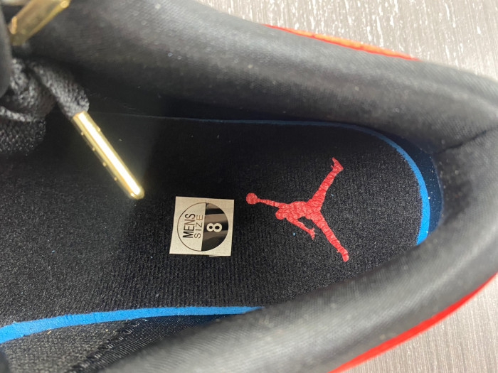 Air Jordan 1 LOW OG WMNS “Satin Bred FD4810-061