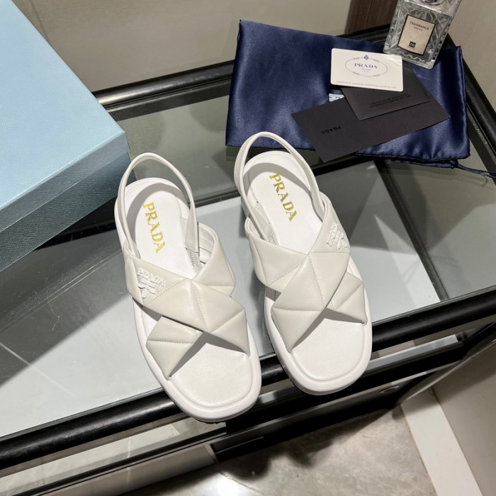 Pra*a sandal