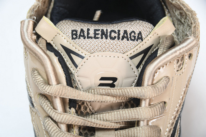 Ba*len*cia*ga -runner