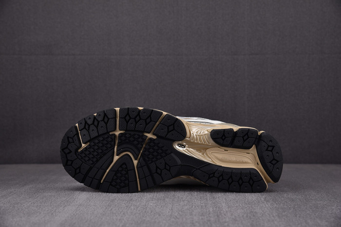 New Balance M1906RP