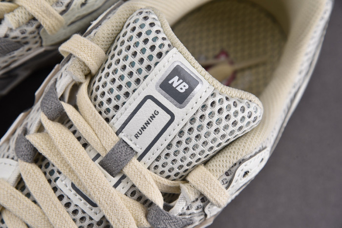 New Balance M1906RP