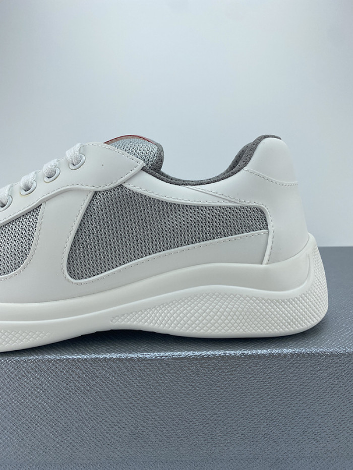 Pra*a sneaker