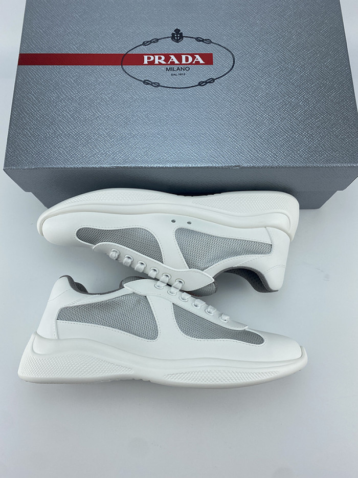 Pra*a sneaker