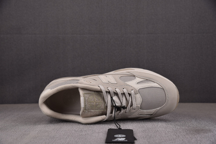 New Balance 991v2 MiUK Stone Island Ghost Pack Sand U991SE2