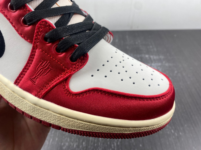 AIR JORDAN 1 RETRO LOW OG