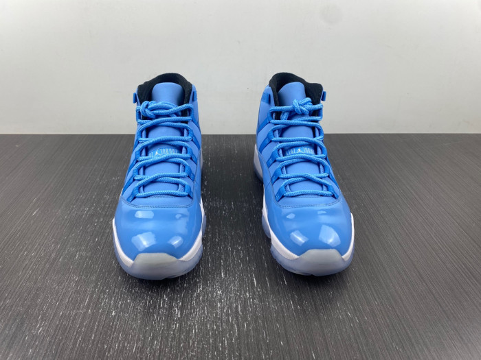 Air Jordan Ultimate Gift of Flight (11/29) - 717602-900