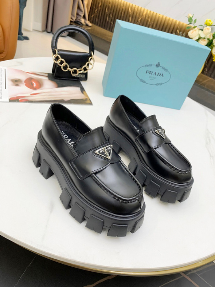 Pra*a shoes