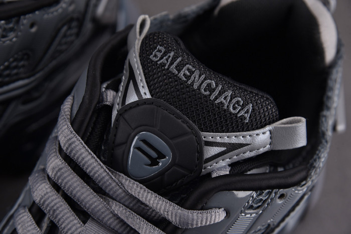 Ba*len*cia*ga -runner