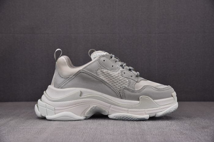 BLCG SNEAKER TRIPLE.S.